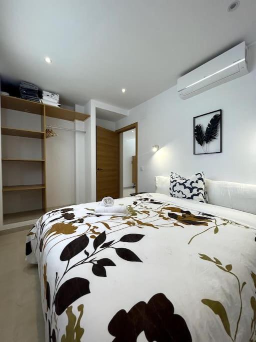 Belle Villa Contemporaine Piscine Privee 艾姆布里亚布拉瓦 外观 照片