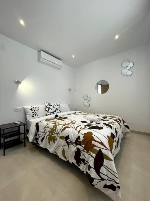 Belle Villa Contemporaine Piscine Privee 艾姆布里亚布拉瓦 外观 照片
