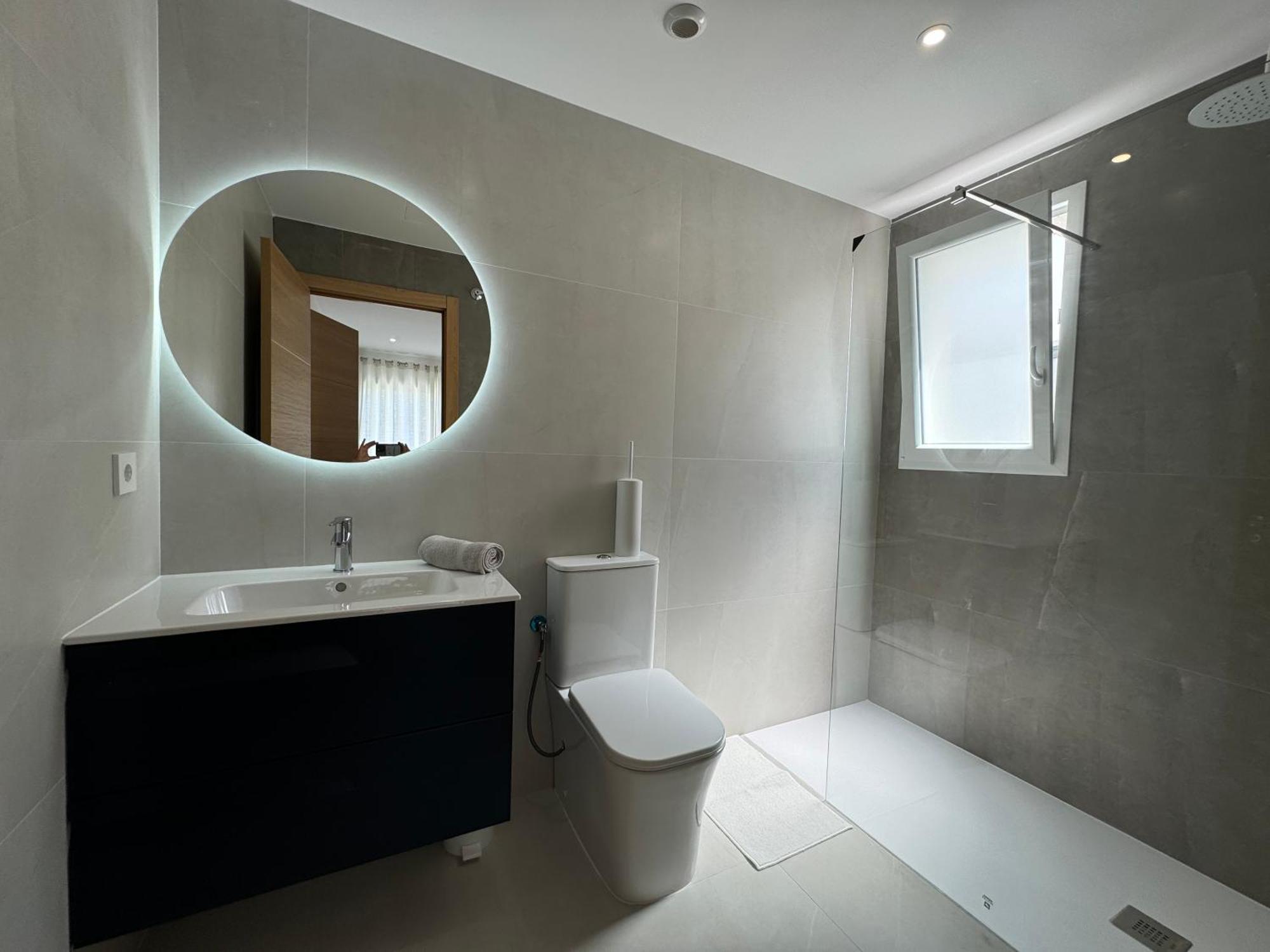 Belle Villa Contemporaine Piscine Privee 艾姆布里亚布拉瓦 外观 照片