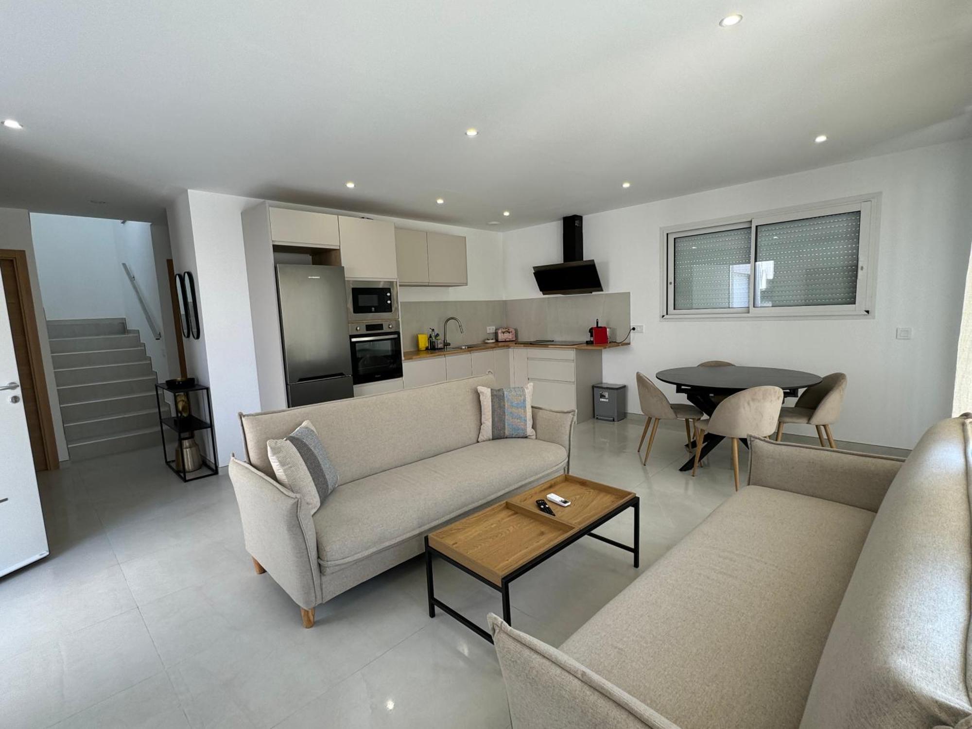Belle Villa Contemporaine Piscine Privee 艾姆布里亚布拉瓦 外观 照片